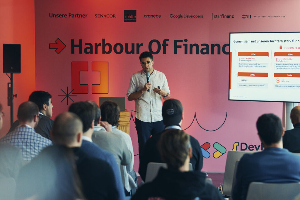 Jean-Philippe Tonyigah hält eine Keynote im Harbour of Finance Track