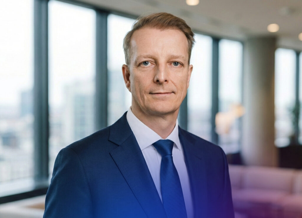 Portrait vin Maik Ludewig, Geschäftsführer bei der Star Finanz