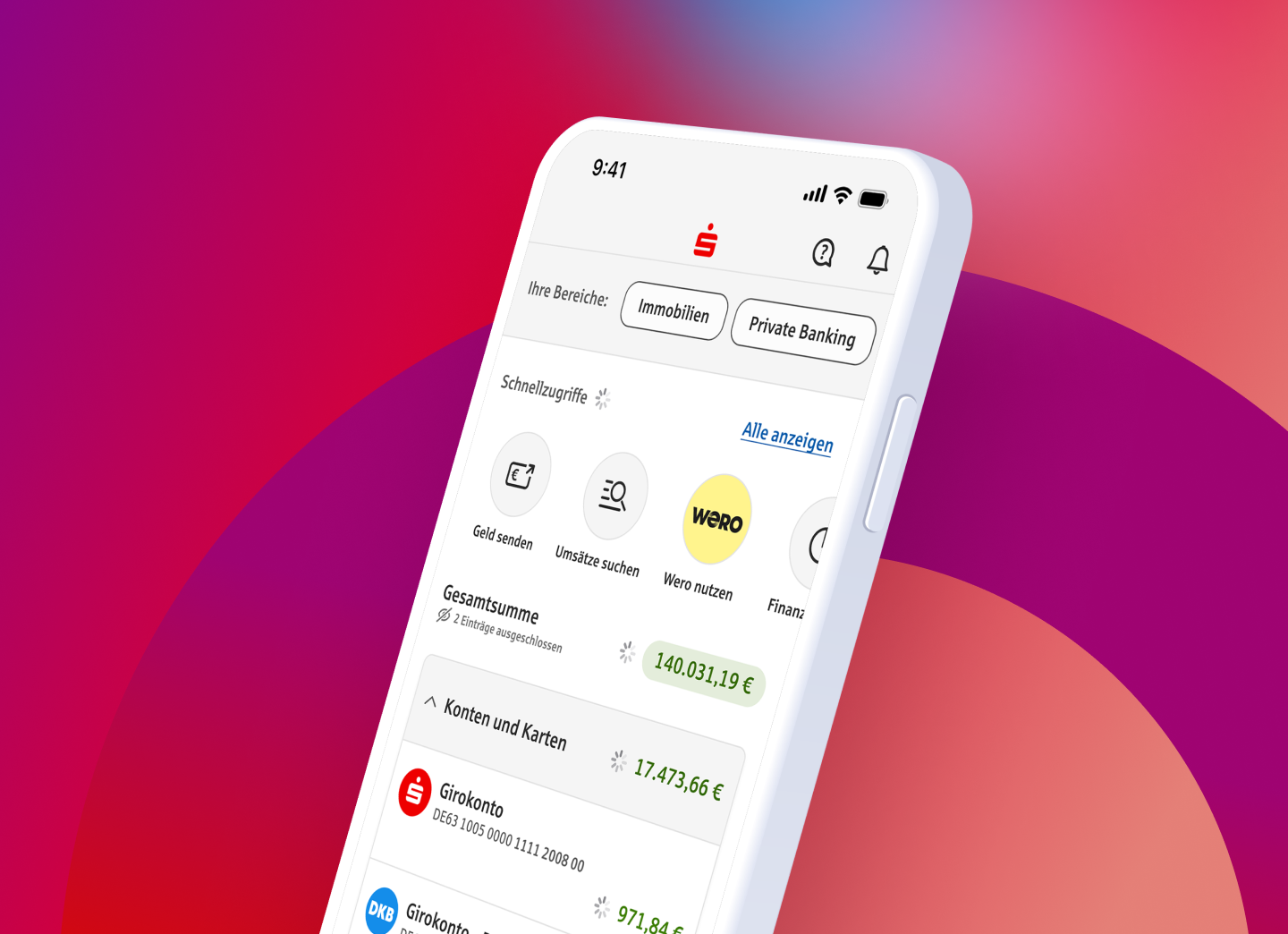 Smartphone mit geöffneter App Sparkasse: Übersicht der Konten und Karten mit verschiedenen Girokonten.